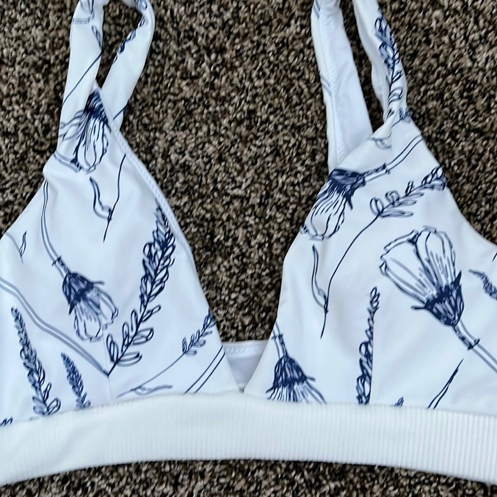 Cupshe Navy & White Patterned Bikini, NWT - Picture 3 of 5